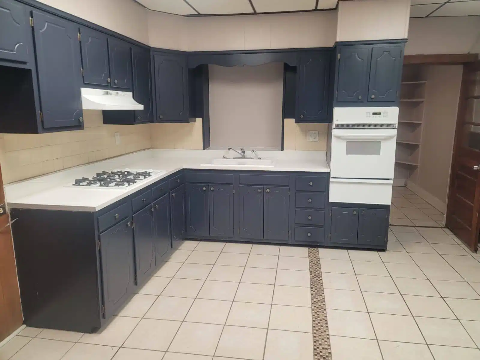 Clinton Townhome Kitchen